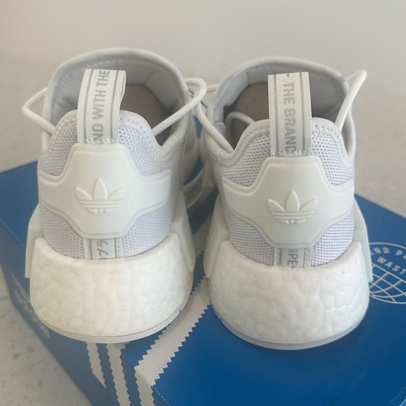Adidas NMD R1 Primeblue Women’s Size 6 White NEW WITH BOX AND TAG - Picture 5 of 11